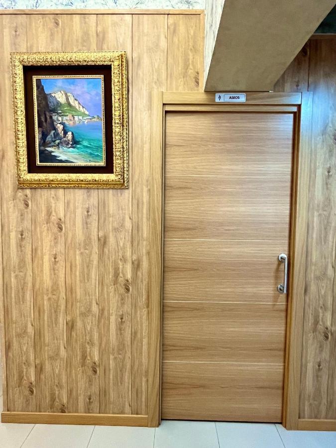 Velvet Hostel Мадрид Экстерьер фото