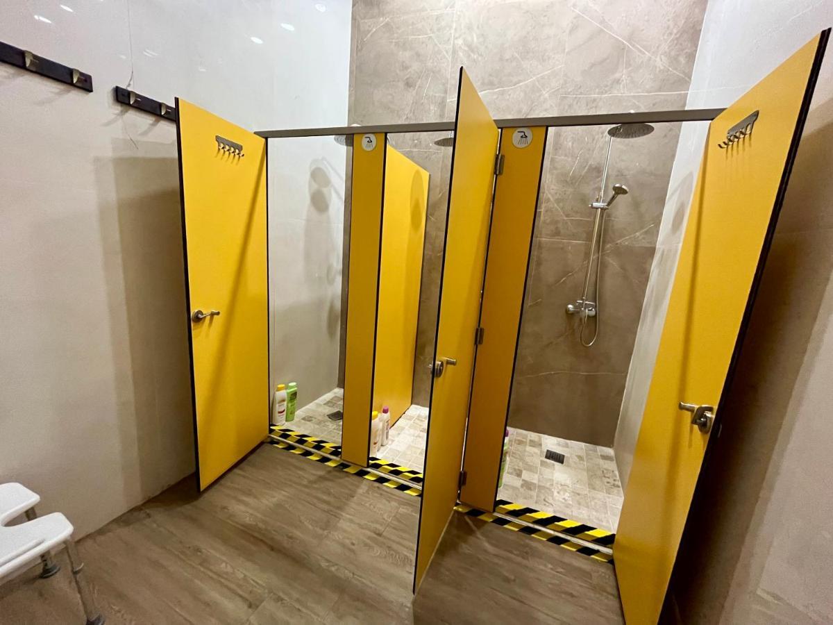 Velvet Hostel Мадрид Экстерьер фото